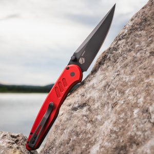 Pro-Tech Avalon PN1103-Red Peace Neighbor Design Knurled Red Aluminum DLC MagnaCut 4.25″ Drop Point